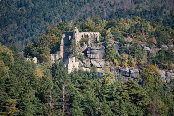 Burg und Kloster Oybin, Blick zu Burg und Kloster Oybin Burg und Kloster Oybin, Blick zu Burg und Kloster Oybin