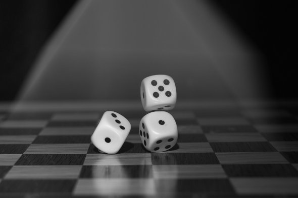 
Würfelspiel einfarbig
